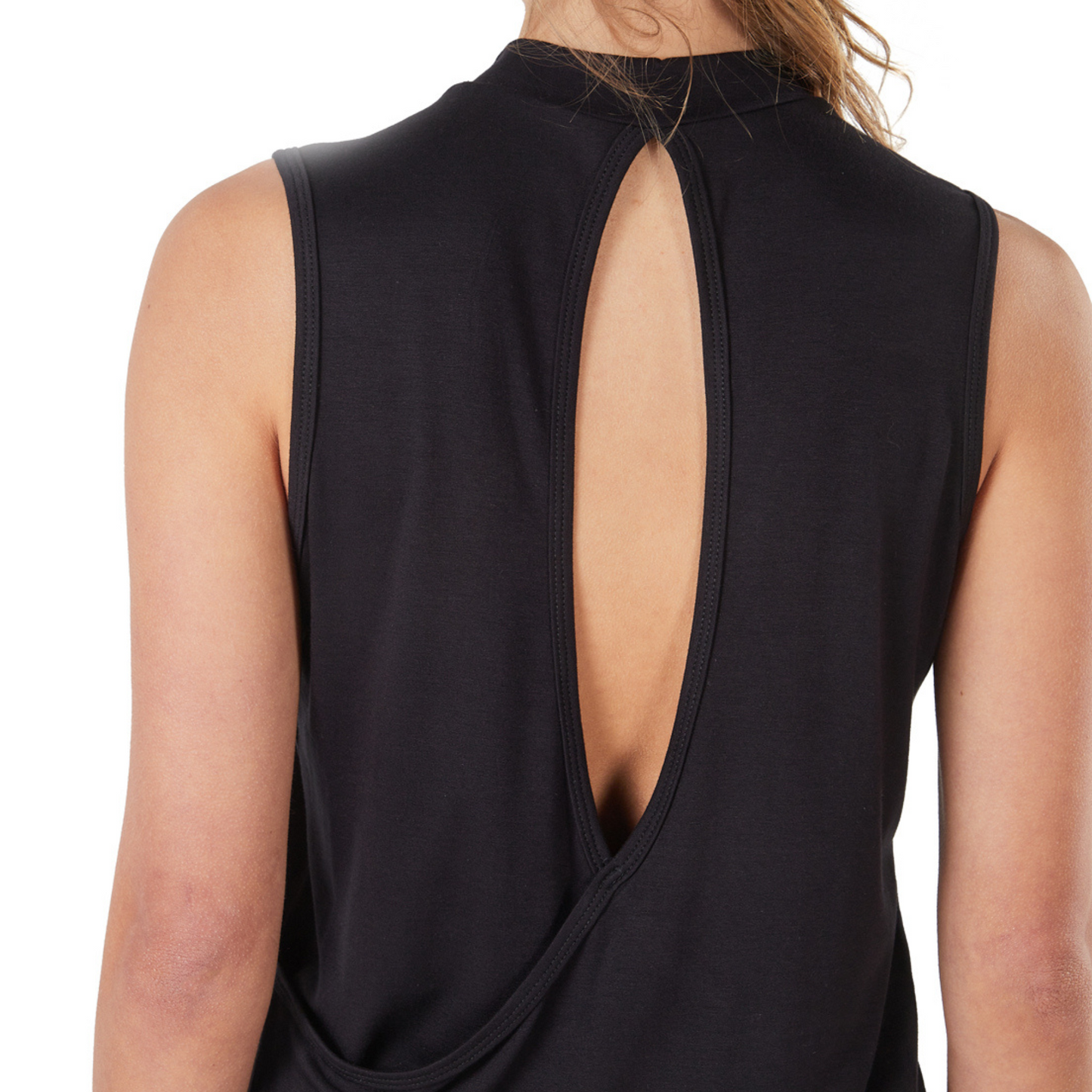 Camiseta Deportiva OA Negra Mujer | Outdoor Adventure Colombia