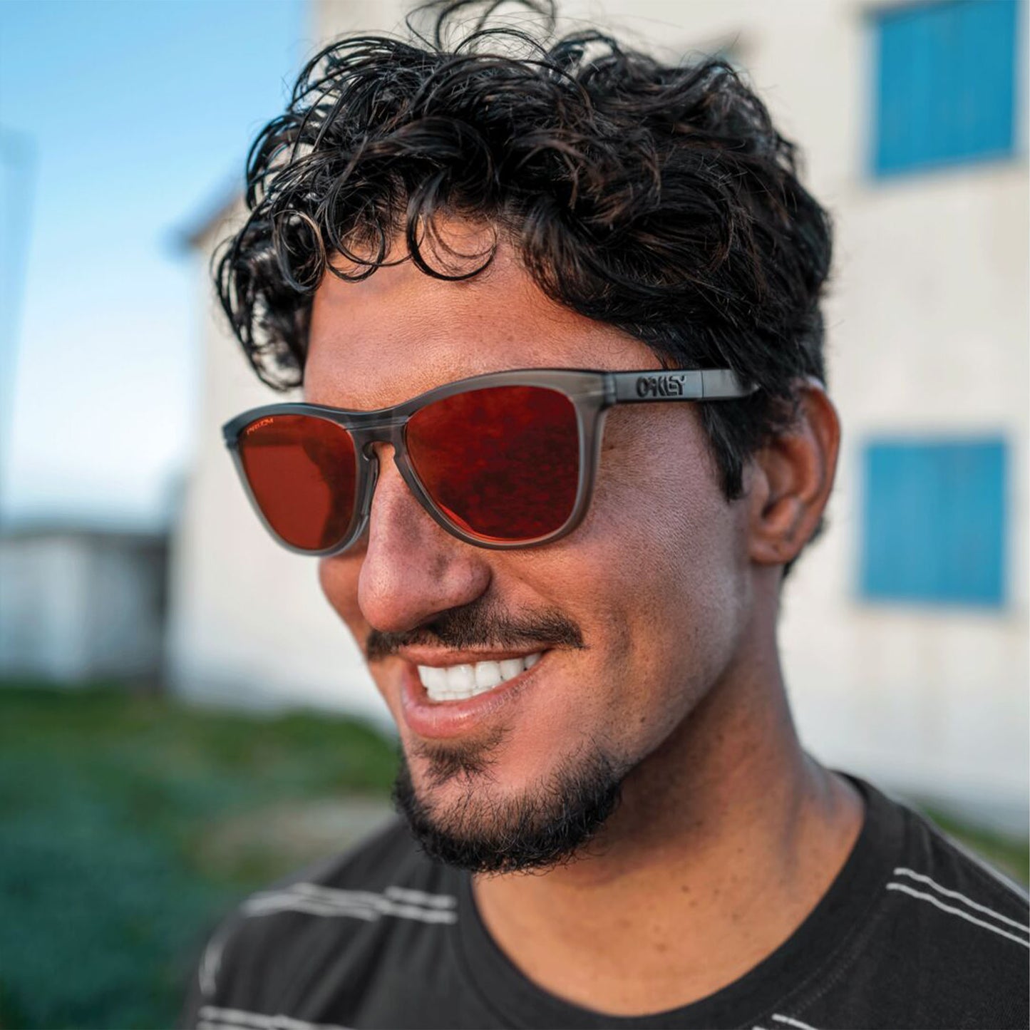 FROGSKINS RANGE MATTE GREY/PRIZM RUBY / OAKLEY