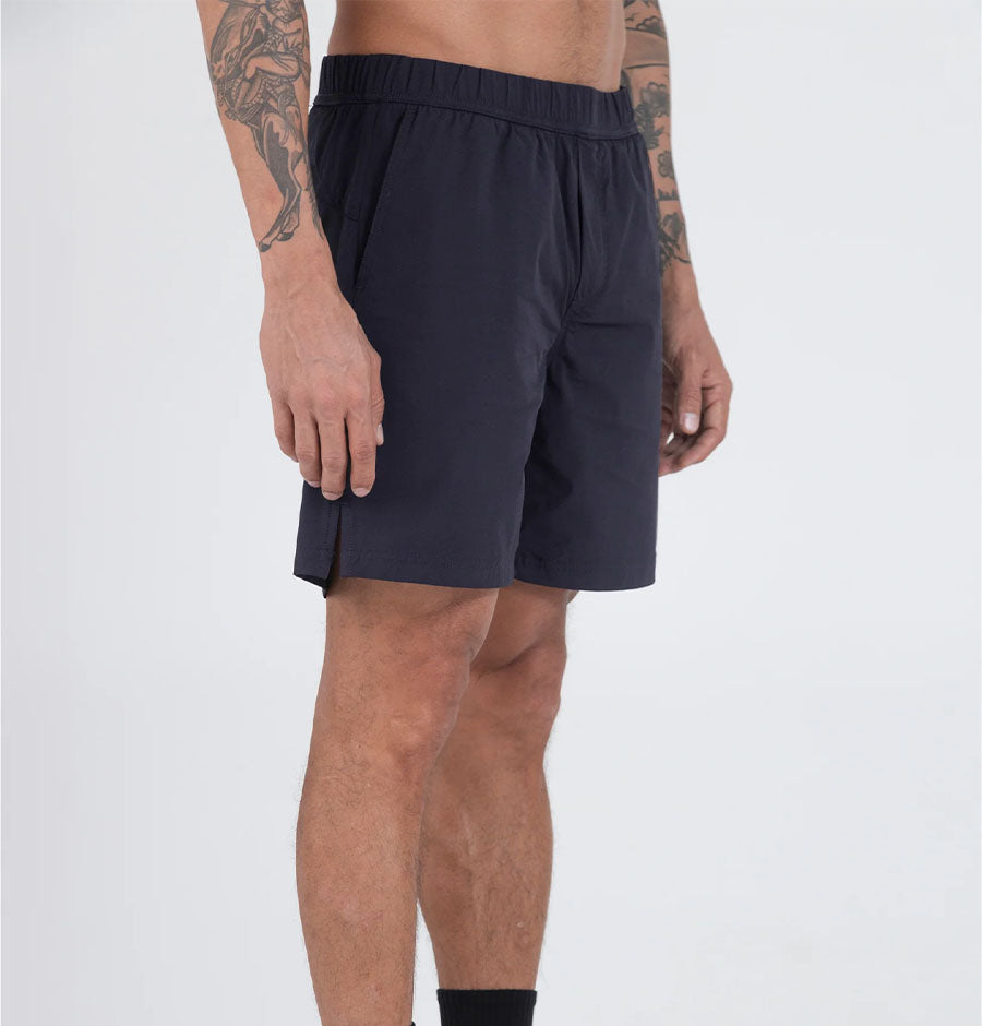 SHORT ENDURE SEMI FIT / REMANENCE