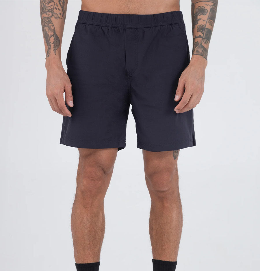 SHORT ENDURE SEMI FIT / REMANENCE