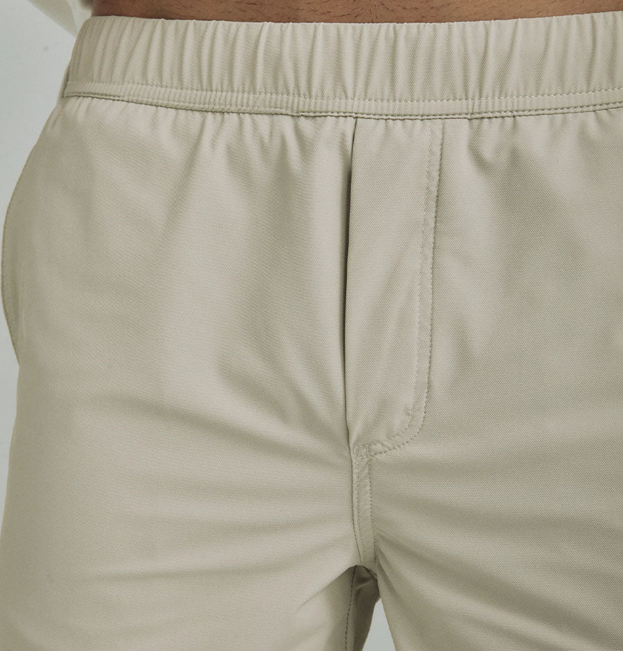 SHORT ENDURE SEMI FIT / REMANENCE