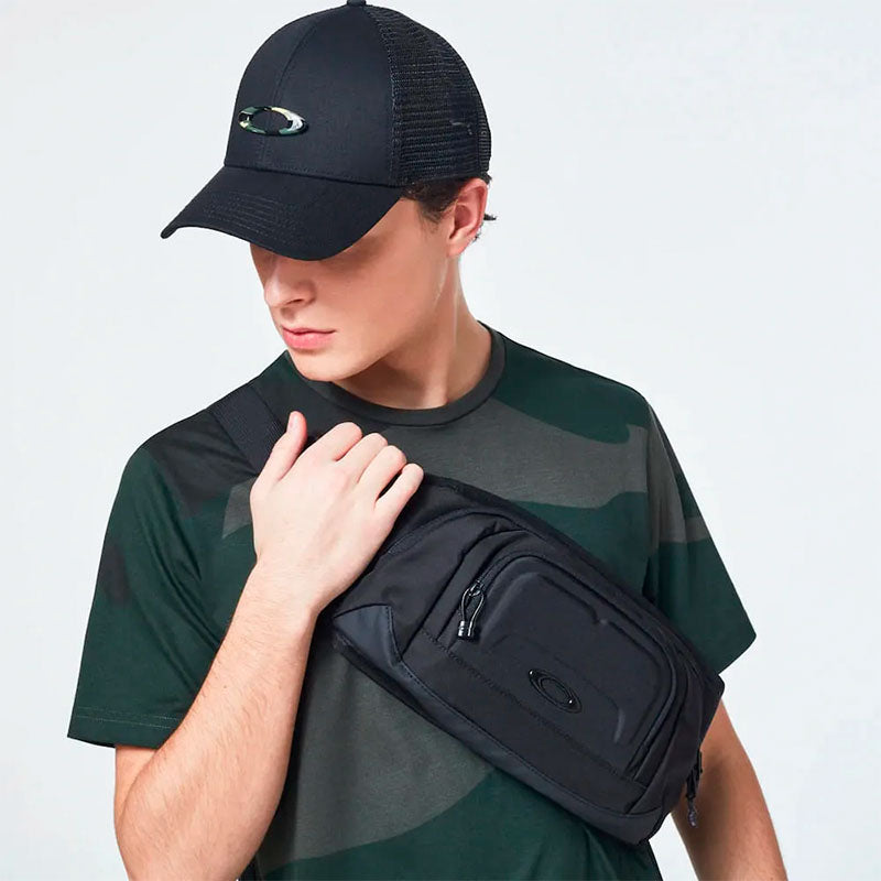 GORRA / TRUCKERELLIPSEBLKOUT / OAKLEY