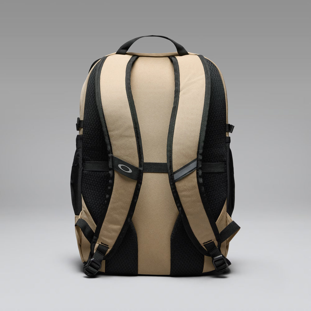 MORRALES/ OAKLEY BACKPACK / OAKLEY