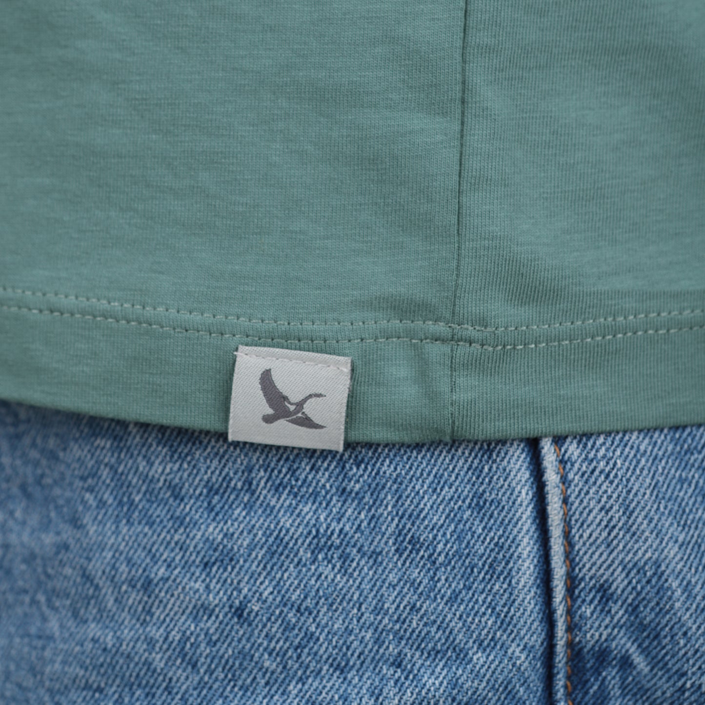 SUETER HOMBRE/ CREEK / EDDIE BAUER