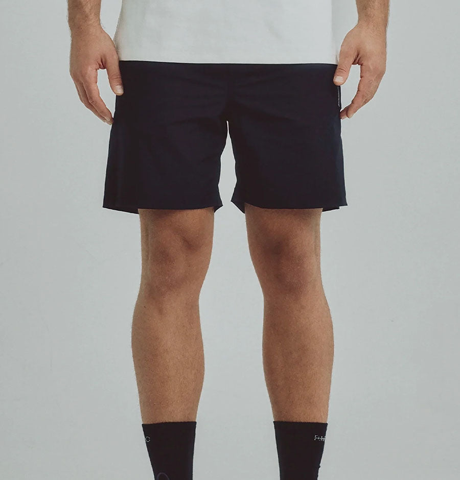 SHORT ENDURE SEMI FIT / REMANENCE