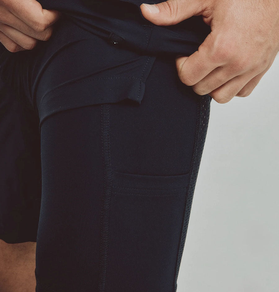 SHORT ENDURE SEMI FIT / REMANENCE