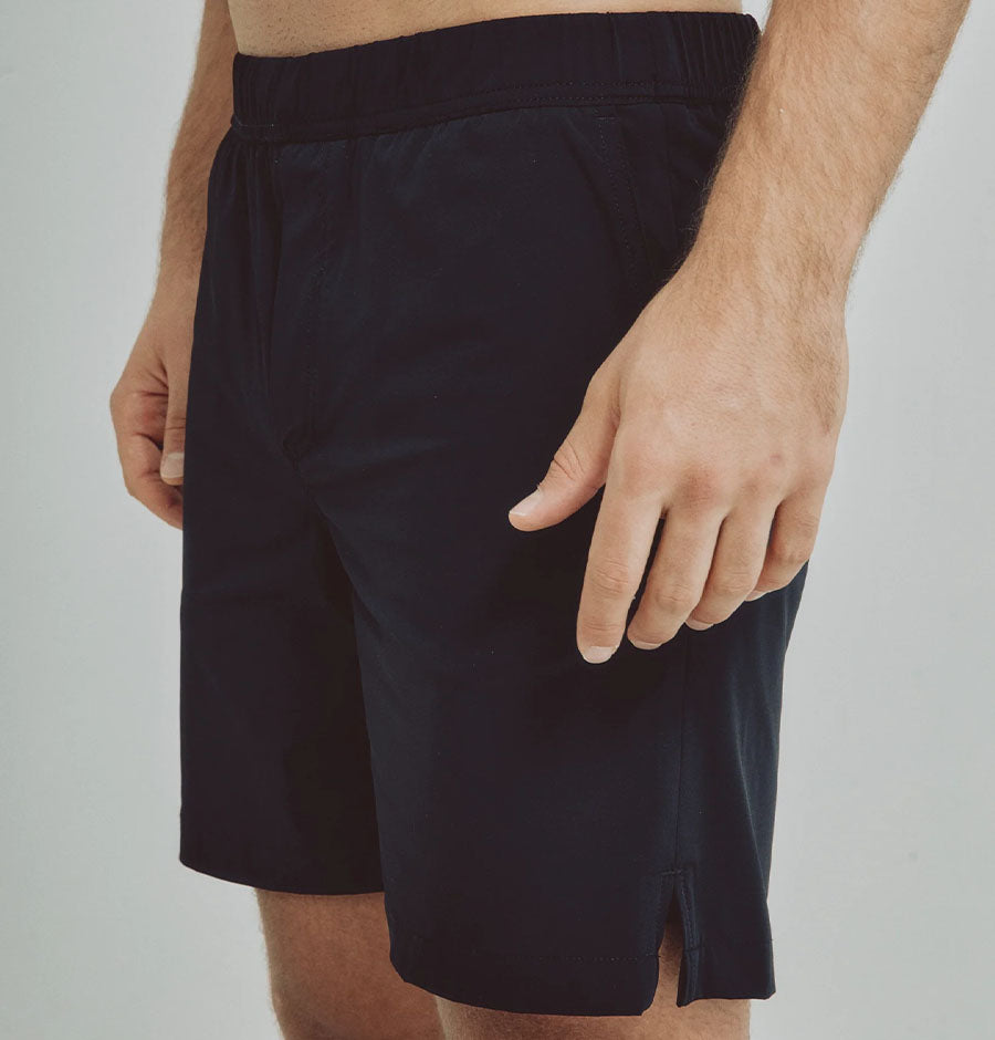 SHORT ENDURE SEMI FIT / REMANENCE